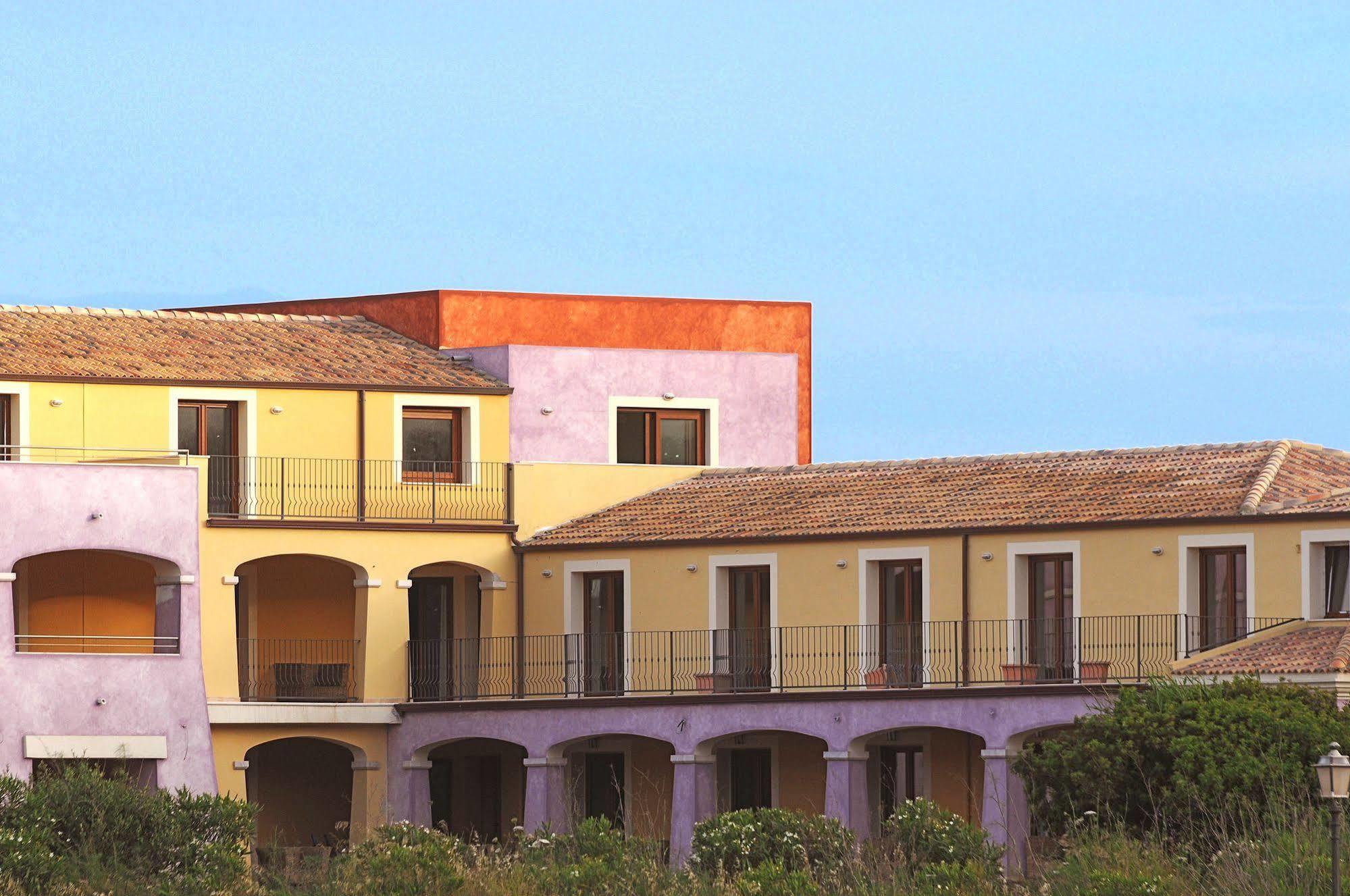 Hotel Baja Romantica 博萨 外观 照片