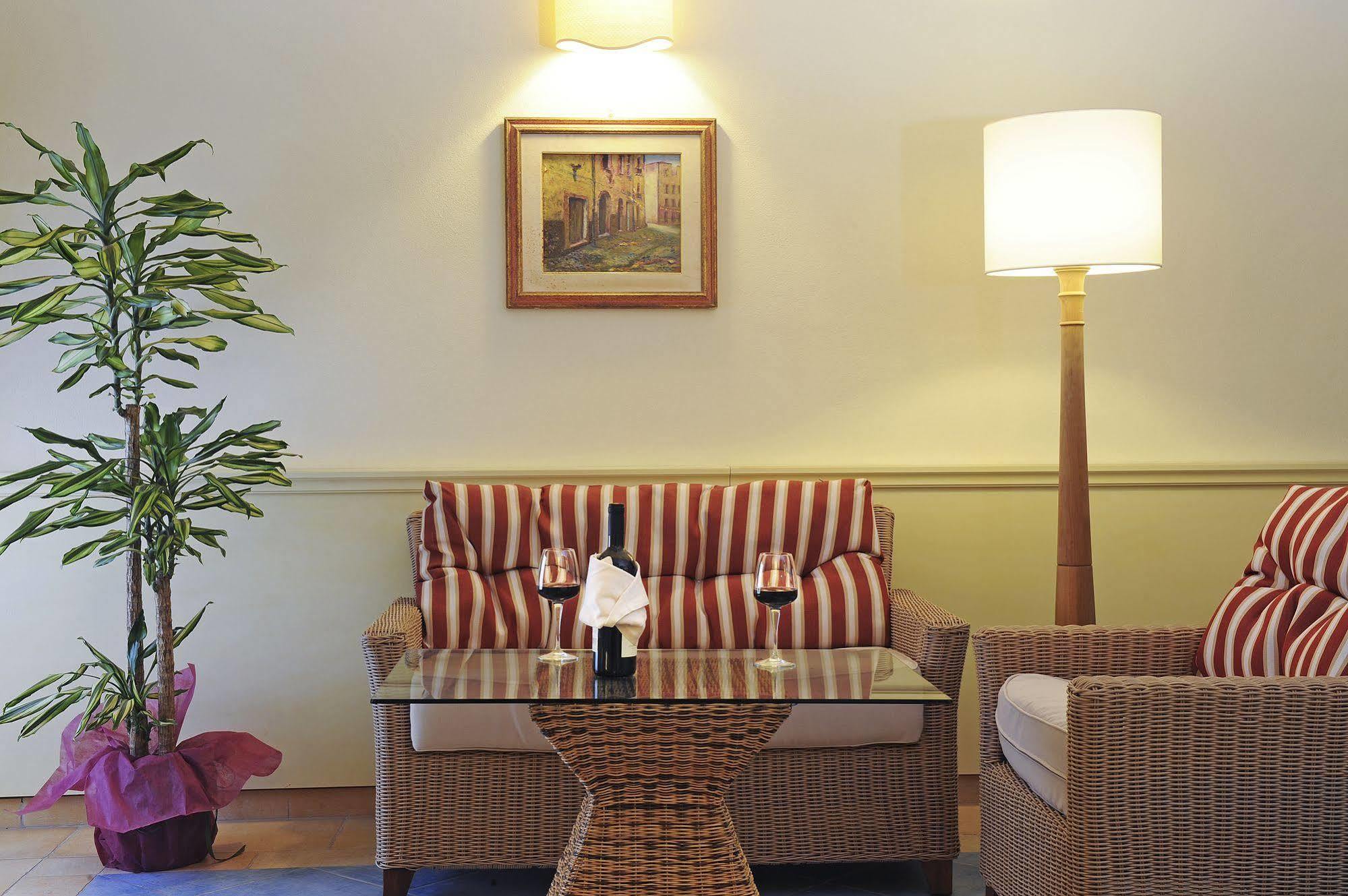 Hotel Baja Romantica 博萨 外观 照片