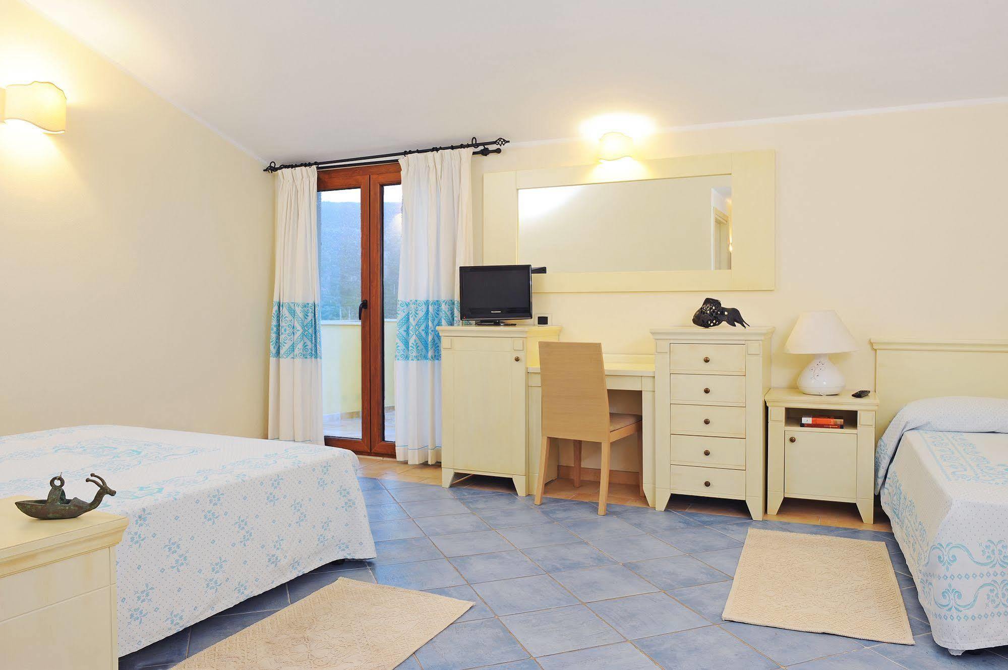 Hotel Baja Romantica 博萨 外观 照片