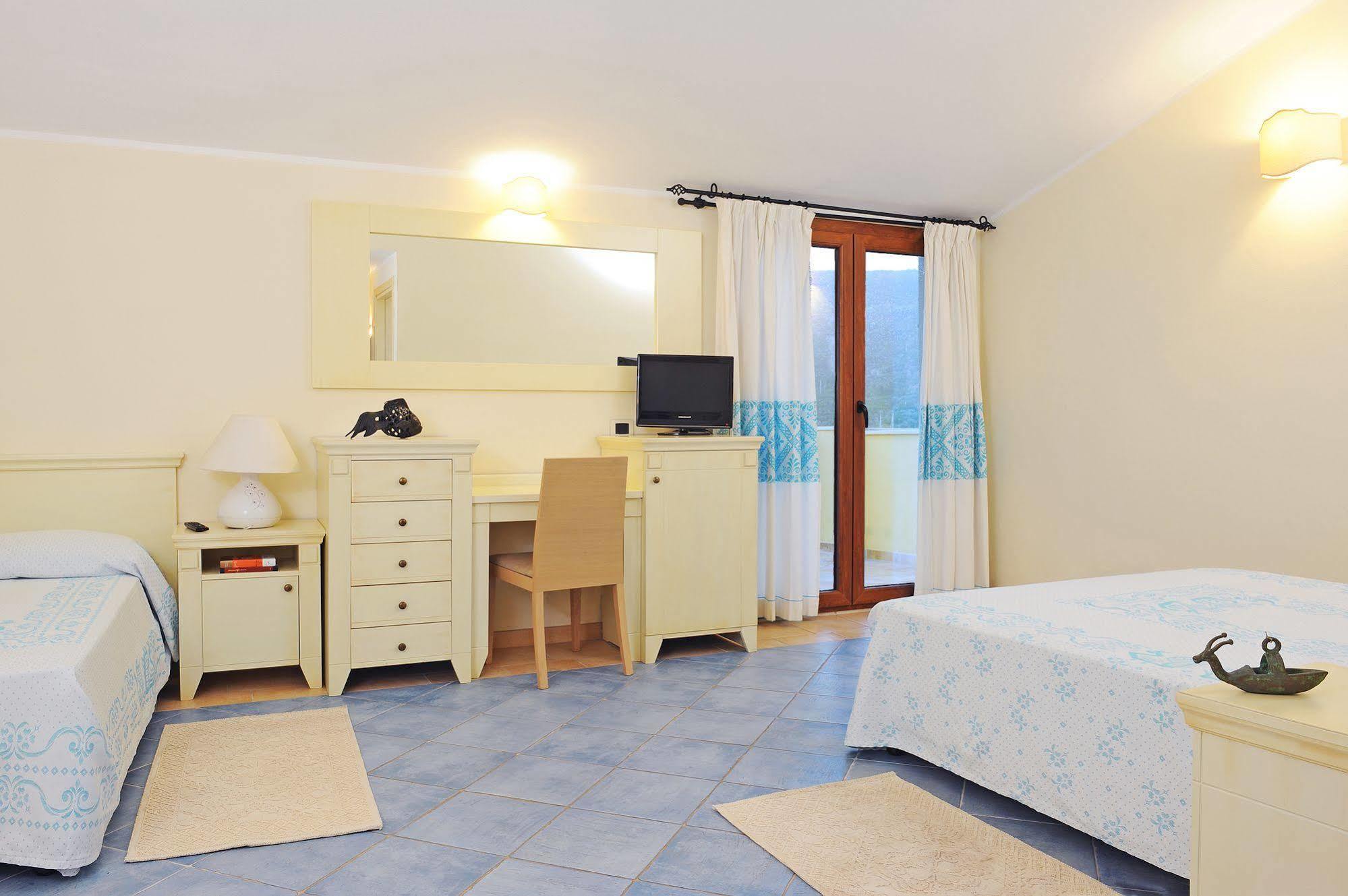 Hotel Baja Romantica 博萨 外观 照片