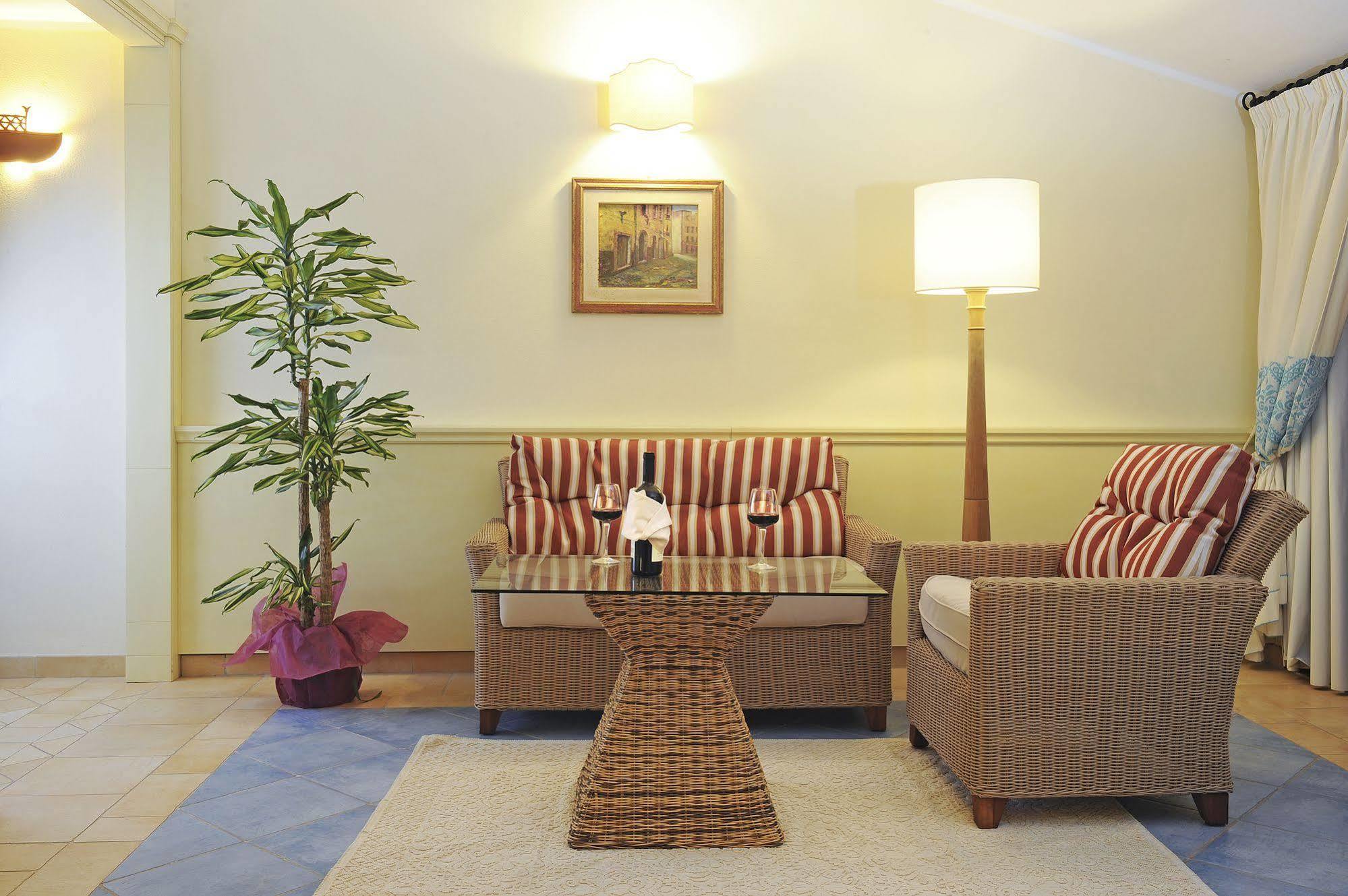 Hotel Baja Romantica 博萨 外观 照片
